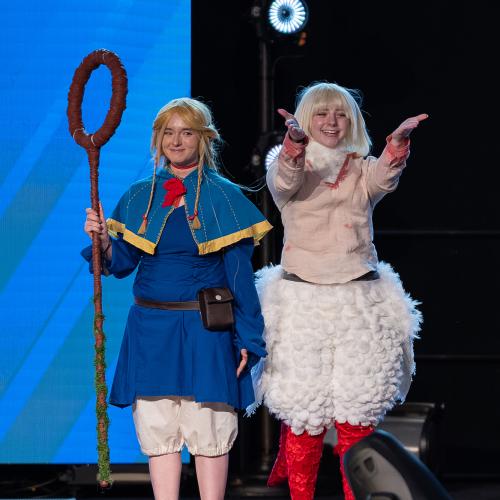 Falin and Marcille from Dungeon Meshi
Cosplayers: Bombeejester and Peeta
Bombeejeste: https://www.instagram.com/bombeejester/
Peeta: https://www.instagram.com/peeta_bret/