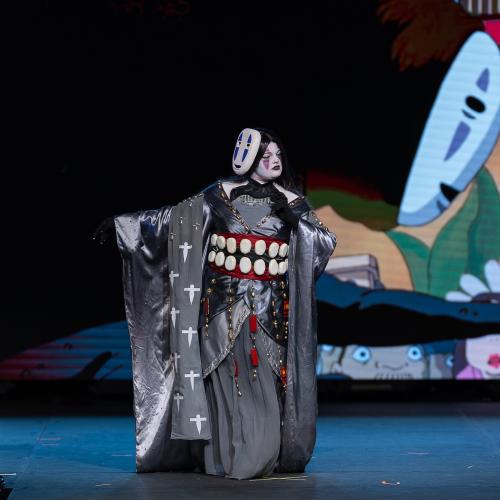 No Face from Spirited Away
Cosplayer: DuckDuckMoose
https://www.instagram.com/duckduckmoose0/