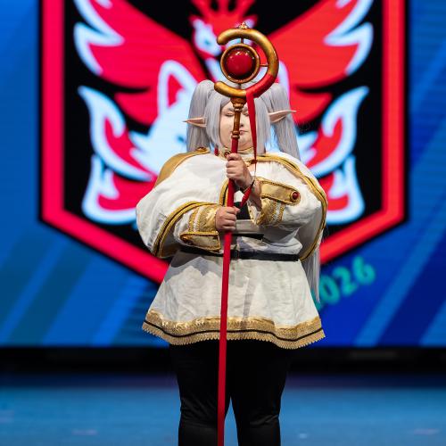Frieren from Frieren: Beyond Journey's End
Cosplayer: Hamster Daydream
https://www.instagram.com/hamster.daydream/