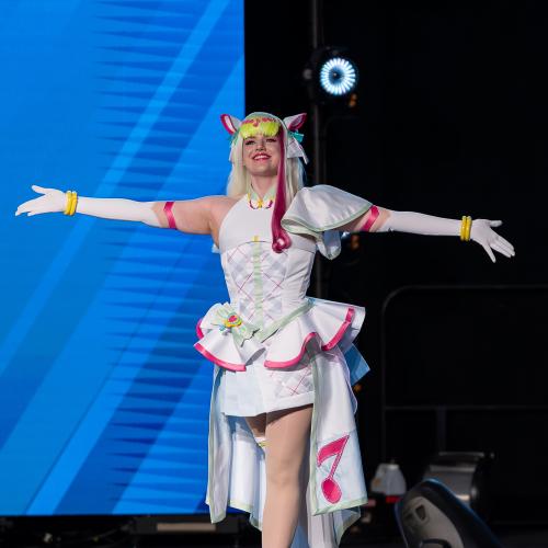 Cure Zukyoon from Kimi to Idol Precure
Cosplayer: Jillveon
https://www.instagram.com/jillveon/