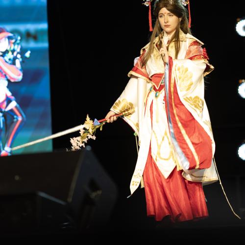 Crown Prince Xie Lian (Shie Leaan) from Heaven Officials Blessing
Cosplayer: feathered.cos
https://www.instagram.com/feathered.cos/