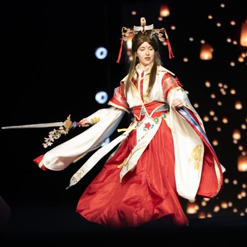 Crown Prince Xie Lian (Shie Leaan) from Heaven Officials Blessing
Cosplayer: feathered.cos
https://www.instagram.com/feathered.cos/