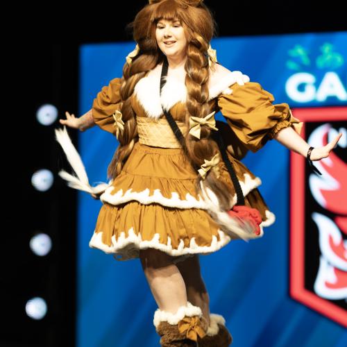 Eevee from Pokémon
Cosplayer: CrowThatCosplays
https://www.instagram.com/crowthatcosplays/
https://www.tiktok.com/@crowthatcosplays