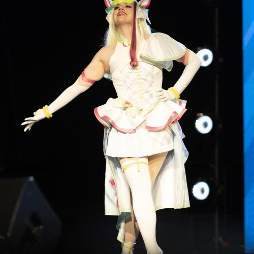 Cure Zukyoon from Kimi to Idol Precure
Cosplayer: Jillveon
https://www.instagram.com/jillveon/