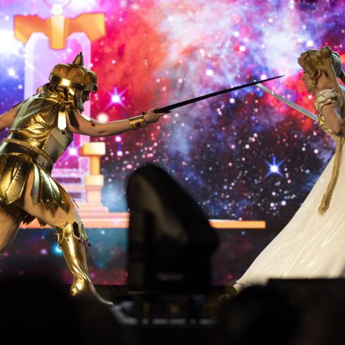 Sailor Galaxia and Princess Serenity from Sailor Moon
Cosplayers: Fancy Jen Cosplay and Grapefruit Cosplay
https://www.instagram.com/fancyjencosplay/
https://www.instagram.com/grapefruit_cosplay/