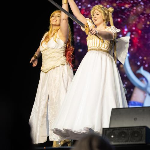 Sailor Galaxia and Princess Serenity from Sailor Moon
Cosplayers: Fancy Jen Cosplay and Grapefruit Cosplay
https://www.instagram.com/fancyjencosplay/
https://www.instagram.com/grapefruit_cosplay/