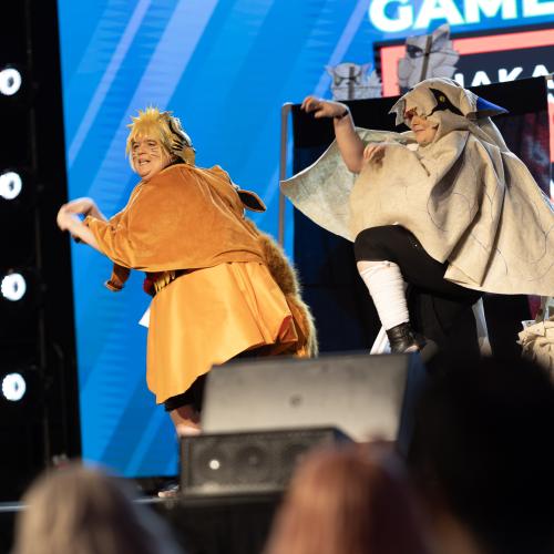 Naruto, Kakashi, and Gaara from Naruto
Cosplayers: Pincushion, Scissors, &amp; TheMachine Cosplay
https://www.instagram.com/pincushion_scissors_themachine/