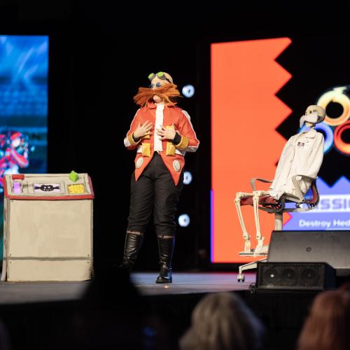 Dr. Eggman (onstage), Maria Robotnik (video), Gerald Robotnik (portrayed with Skeleton) from Sonic
Cosplayer: MaveyWavie
https://linktr.ee/MaveyWavie