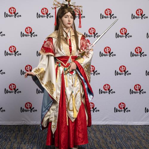 Crown Prince Xie Lian (Shie Leaan) from Heaven Officials Blessing
Cosplayer: feathered.cos
https://www.instagram.com/feathered.cos/