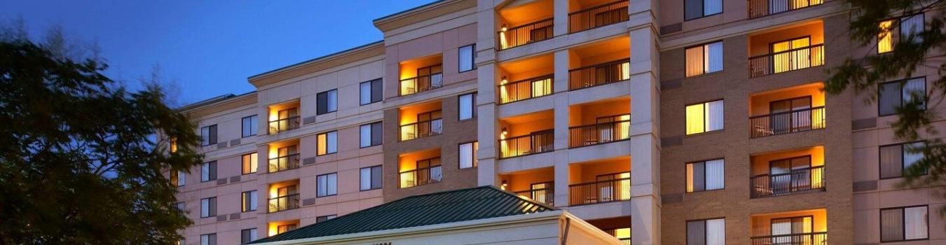 Courtyard by Marriott Overland Park Convention Center